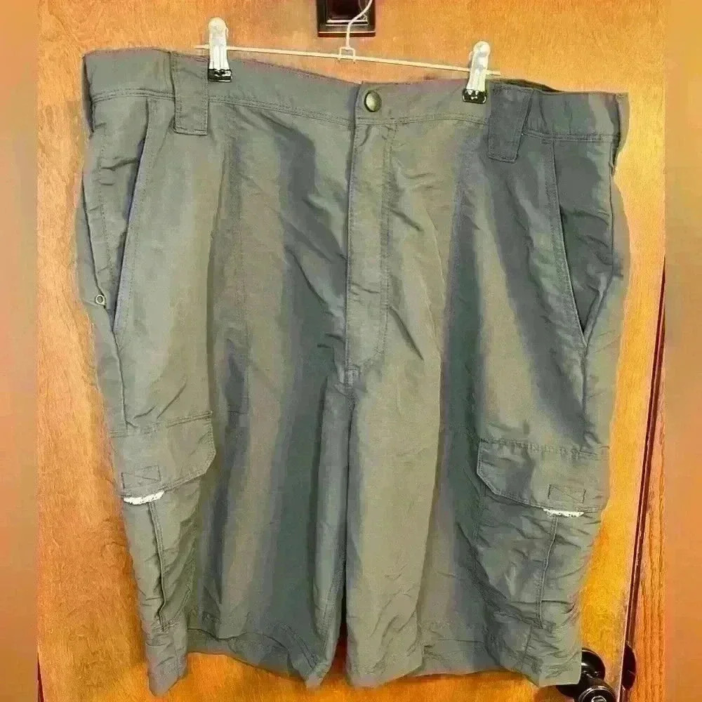 Men’s Wrangler Grey Cargo Shorts